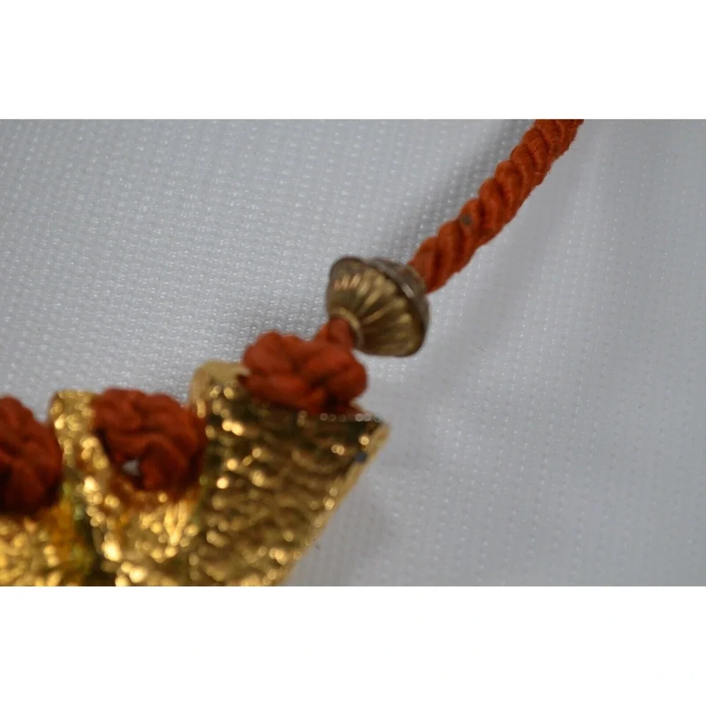 Gold Tone Cast Metal Wavy Bib Necklace W/ Cord‎ Heavy Chunky 15.5